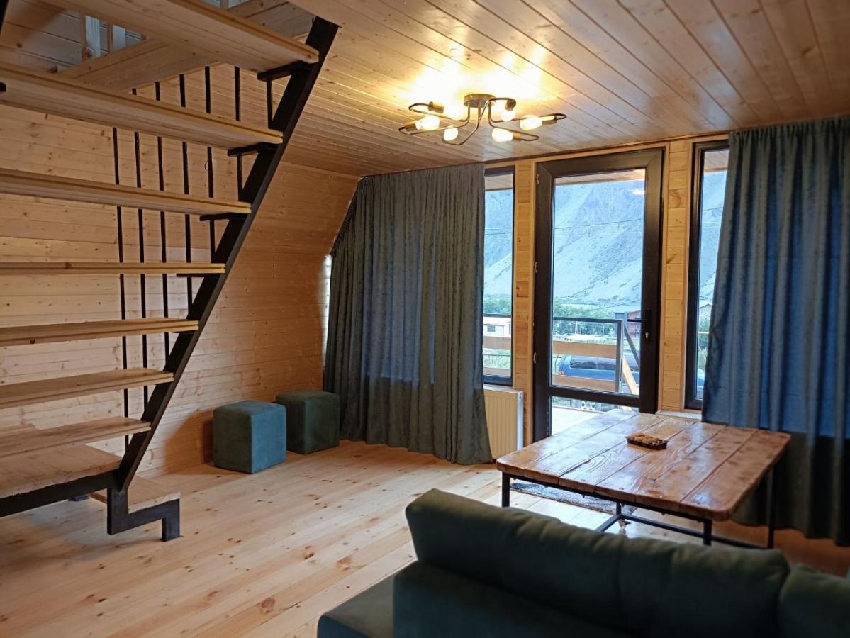 Kazbegi Folk Apartment ภายนอก รูปภาพ