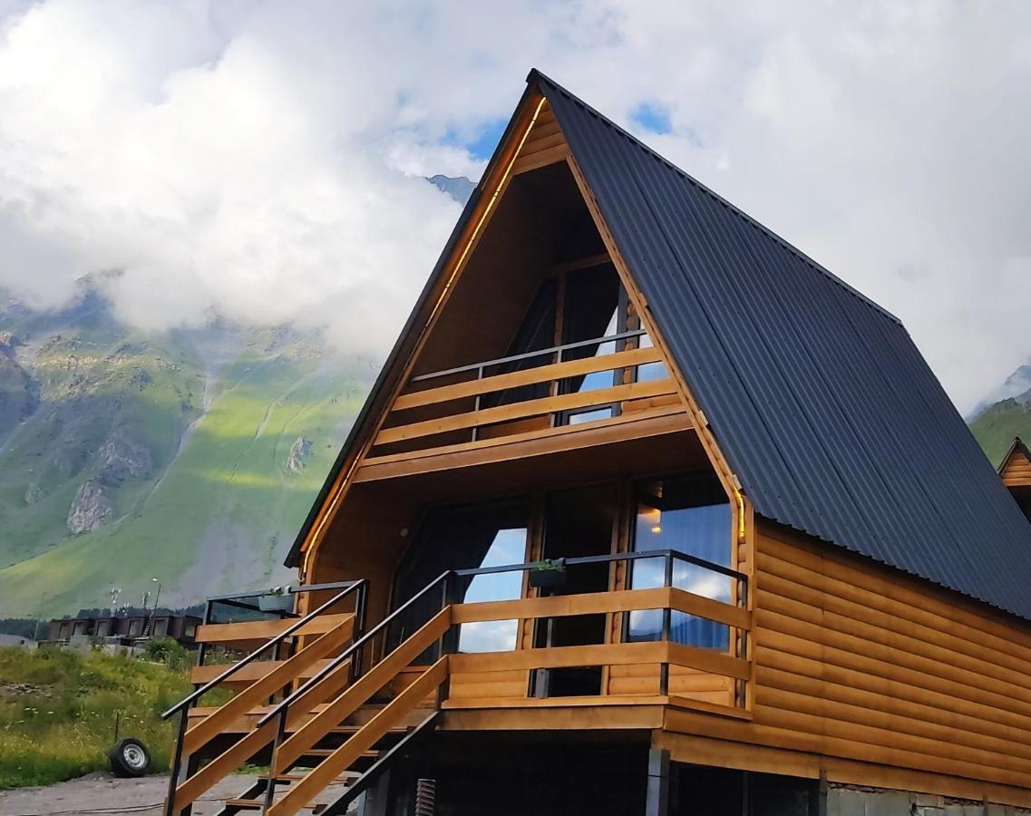 Kazbegi Folk Apartment ภายนอก รูปภาพ