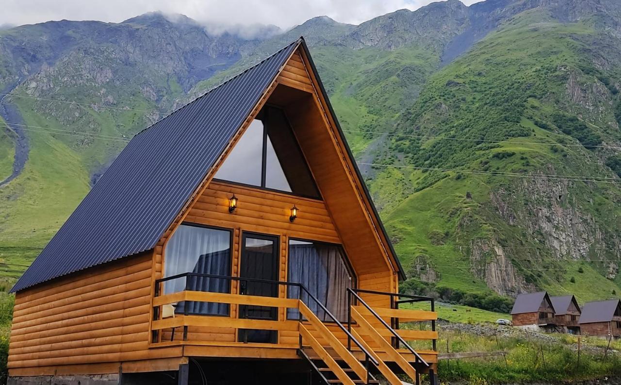 Kazbegi Folk Apartment ภายนอก รูปภาพ
