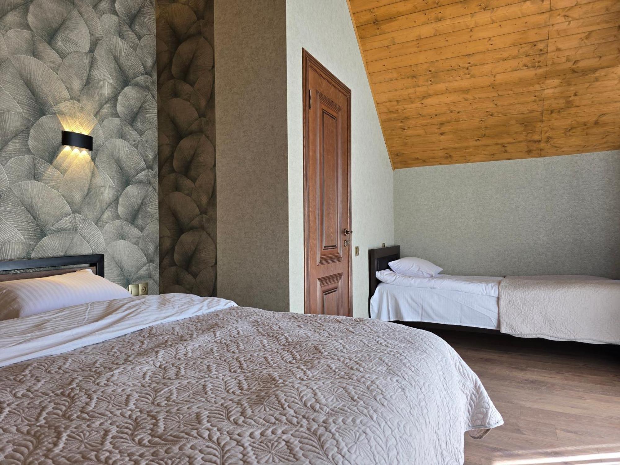 Kazbegi Folk Apartment ภายนอก รูปภาพ